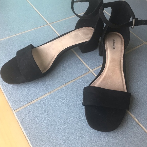 Size 9 Black Summer Heel! ❤️ - Picture 2 of 4
